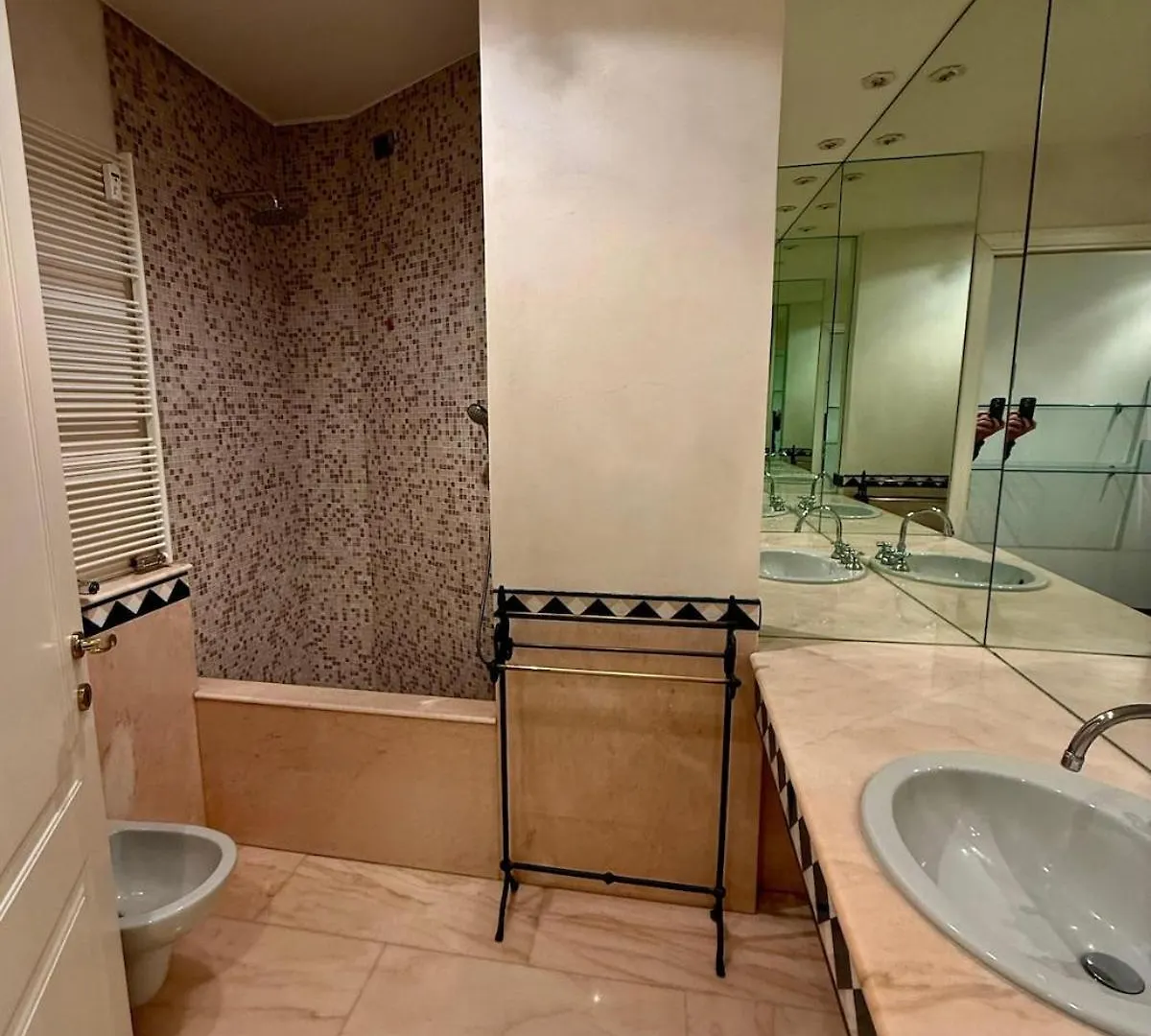 מילאנו Brand New Apartment Near City Center 0*,