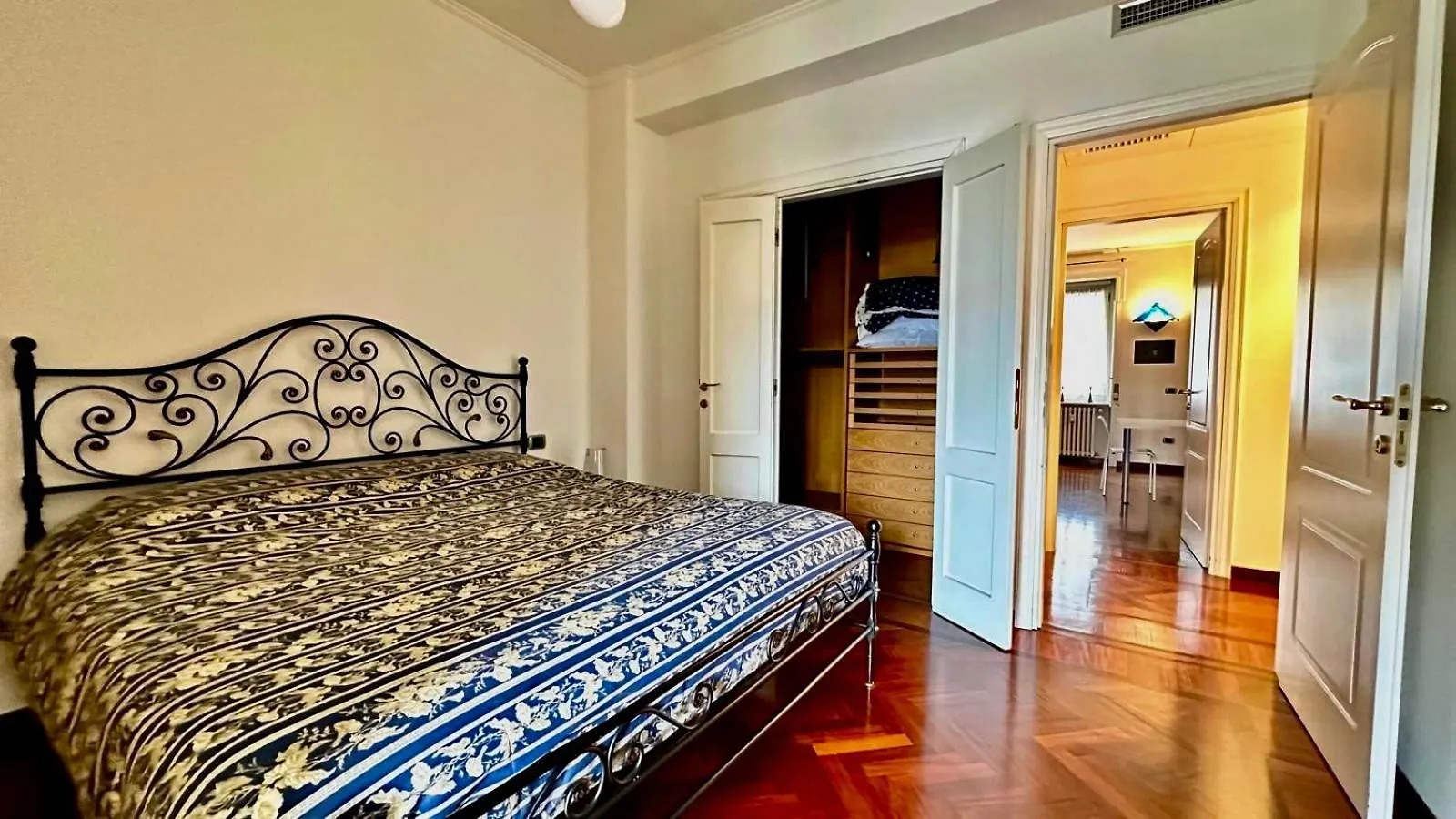 מילאנו Brand New Apartment Near City Center איטליה