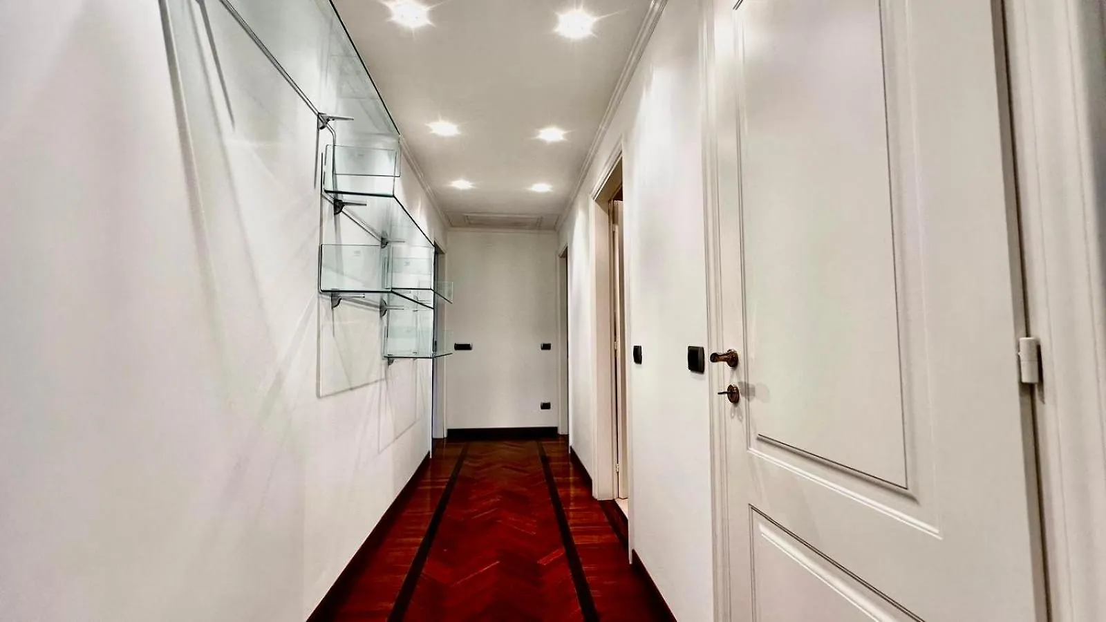 Brand New Apartment Near City Center Milan
